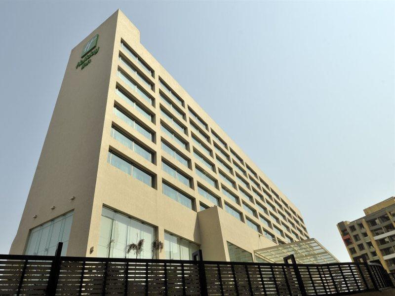 Holiday Inn Mumbai International Airport, An Ihg Hotel Exterior photo